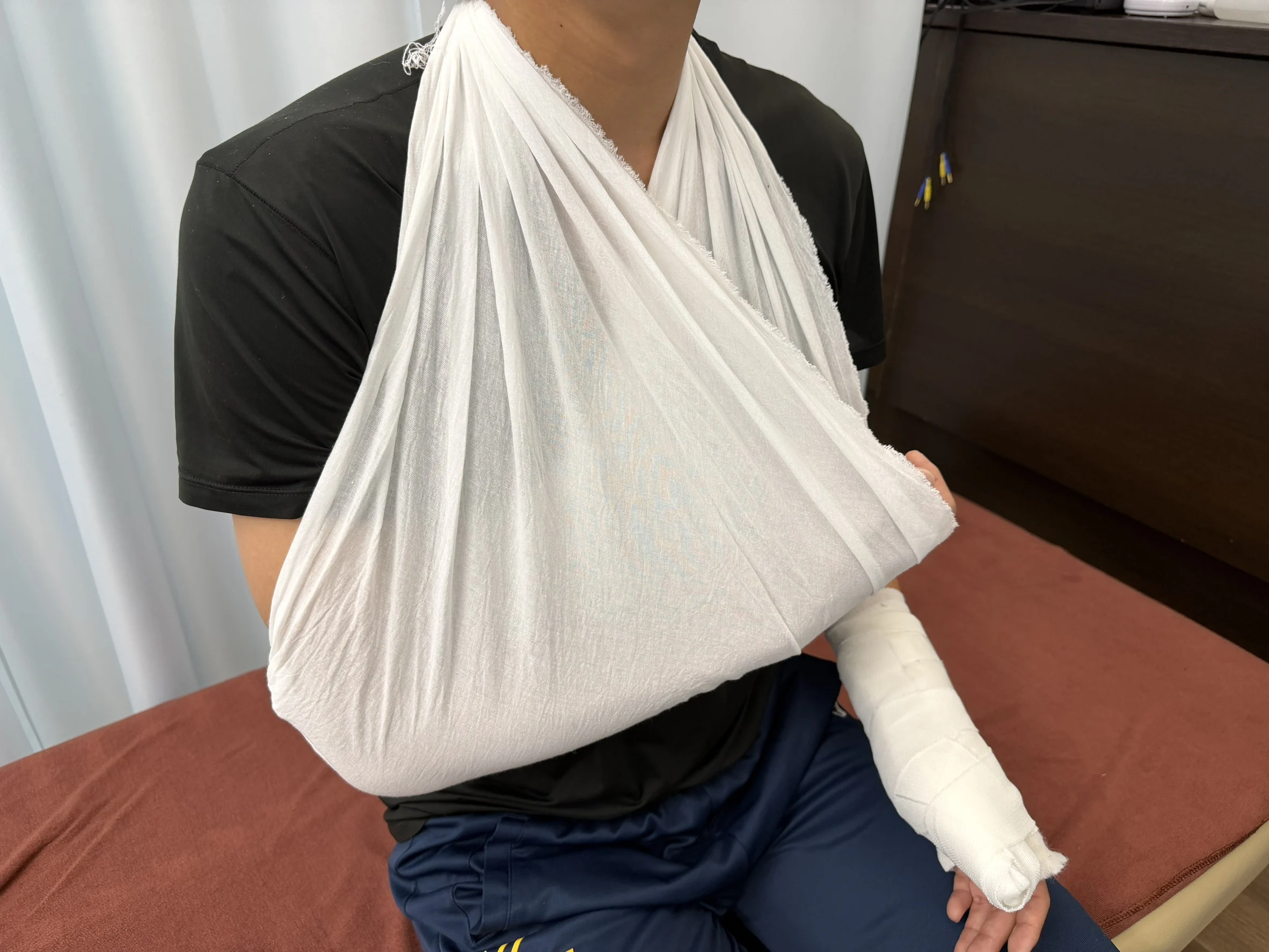 上肢の支持と手の固定の様子