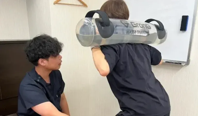 【症例】30代男性 荷物を持ち上げた際のぎっくり腰｜日常生活・仕事への復帰とリハビリ